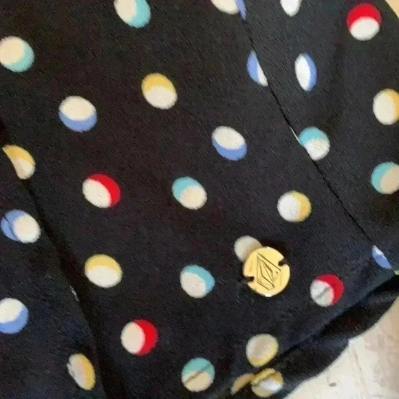 Volcom - Picture 3 of 5